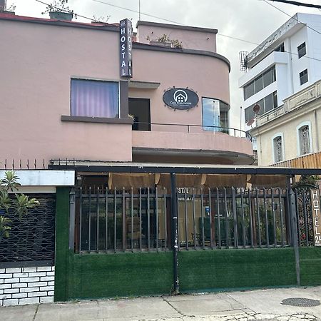 Hostal Casa Franciscana Quito Exterior photo